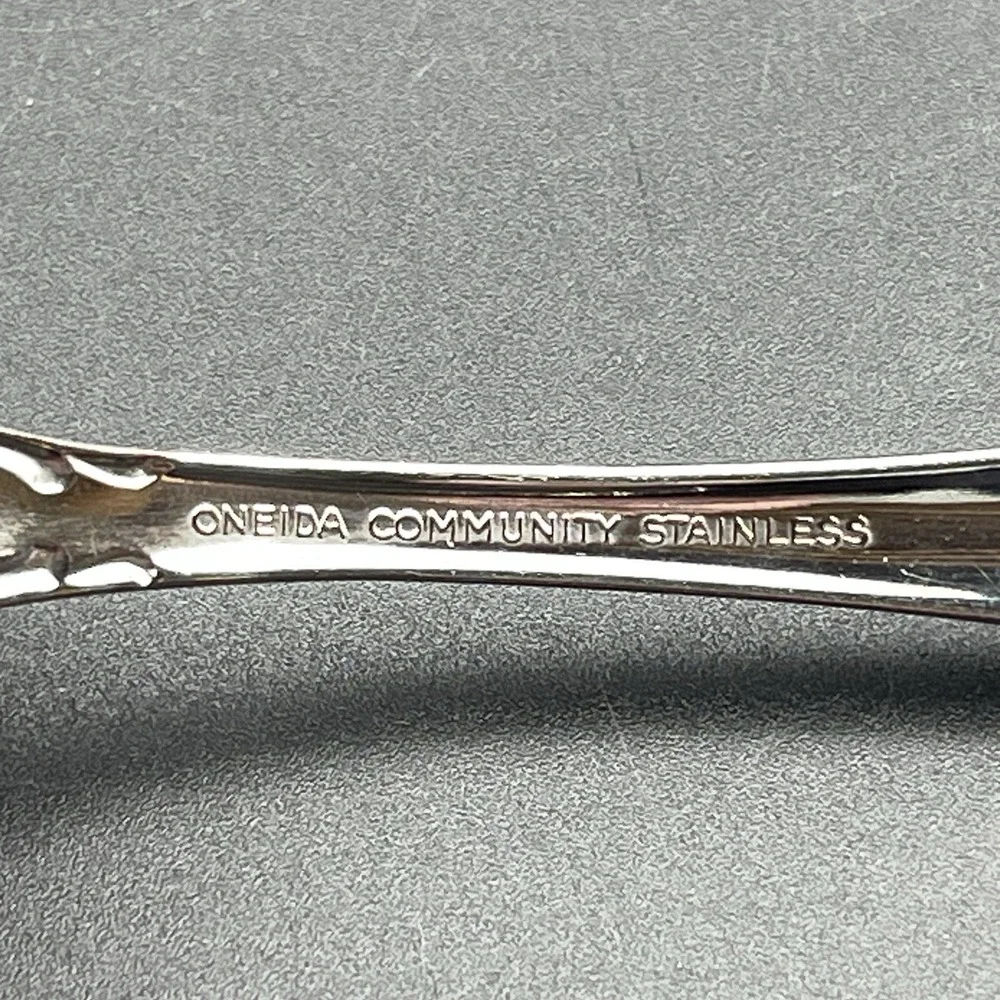 Lot of‎ 2 Oneida Community Chantelaine Stainless Serving Spoons Replacement
